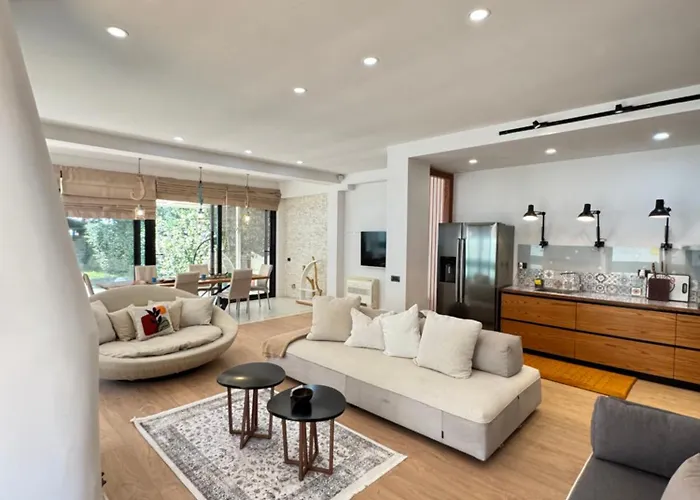 Casa Dei Pini Blu * Голем